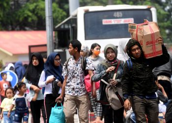 Ilustrasi Pemudik berdatangan di Terminal Kampung Rambutan, Jakarta. [Akbar Nugroho Gumay ANTARA FOTO]